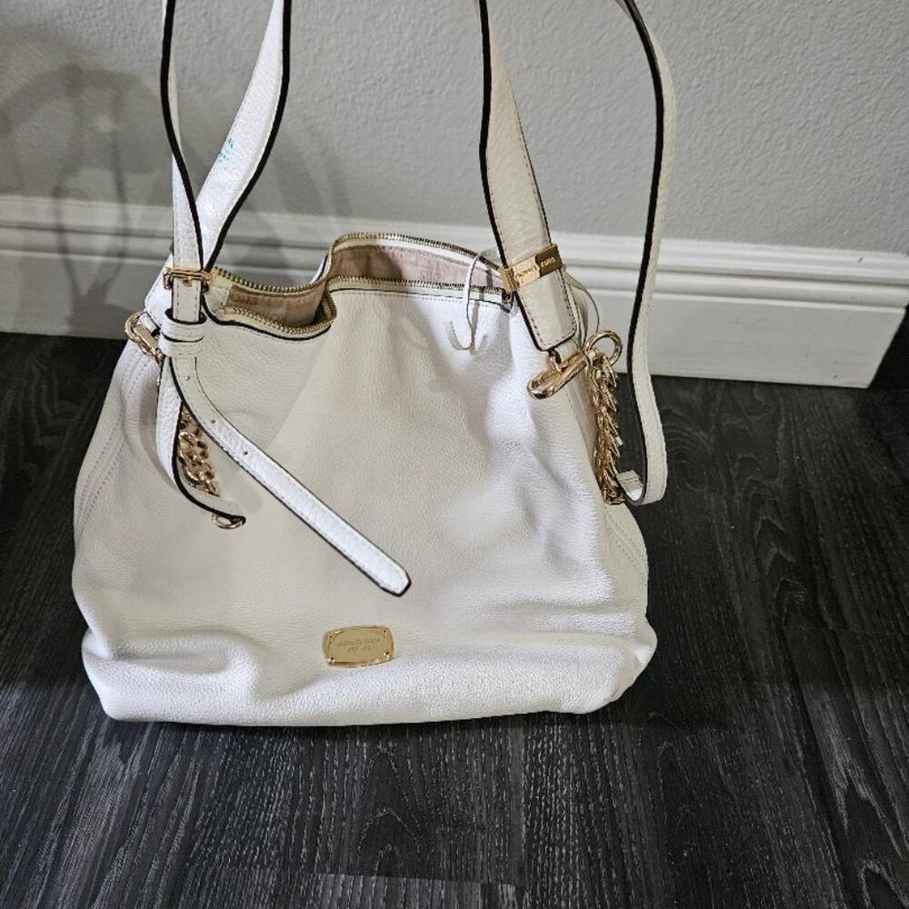 Michael Kors White Shoulder Bag